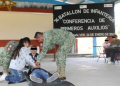 Ejército Mexicano brinda orientación a estudiantes de primaria en Tantoyuca