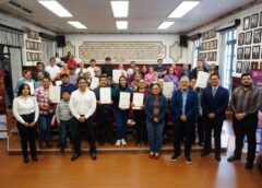 Xalapa entrega escrituras y da certeza patrimonial a familias